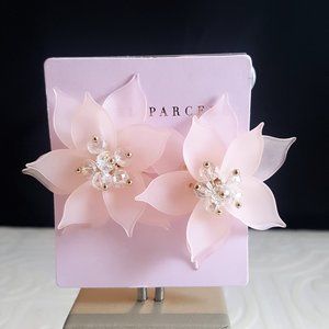 RACHEL PARCELL RESIN STATEMENT FLOWER STUD EARRINGS GOLD PINK NWT